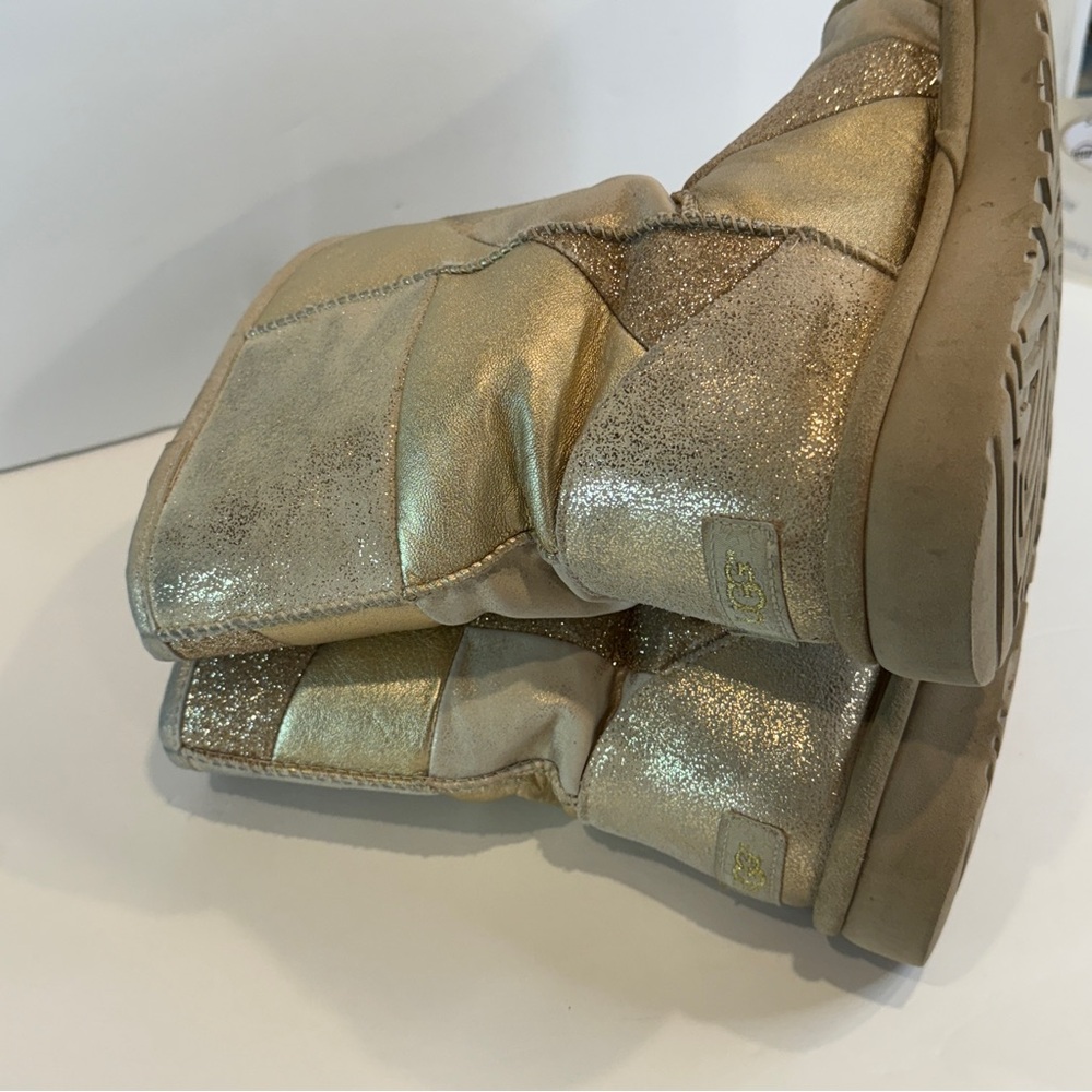 Ugg Women’s Metallic Gold Patchwork Shearling Boo… - image 8